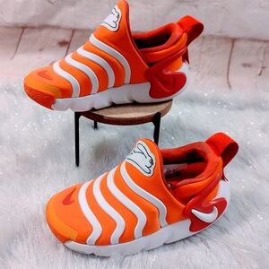 Nike Dynamo GobKids Orange and White Slip-On Sneakers Size 10.5C